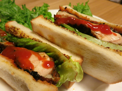 ジャークチキンサンドウィッチ(Jerlchiken Sandwich)