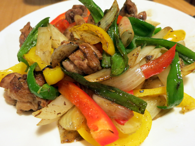 ジャークチキンと彩り野菜炒め(Stir-fried Jerkchiken and flesh vegetables)