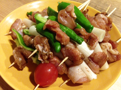 ジャークチキンやきとり (Grilled JerkChicken On a Stick)